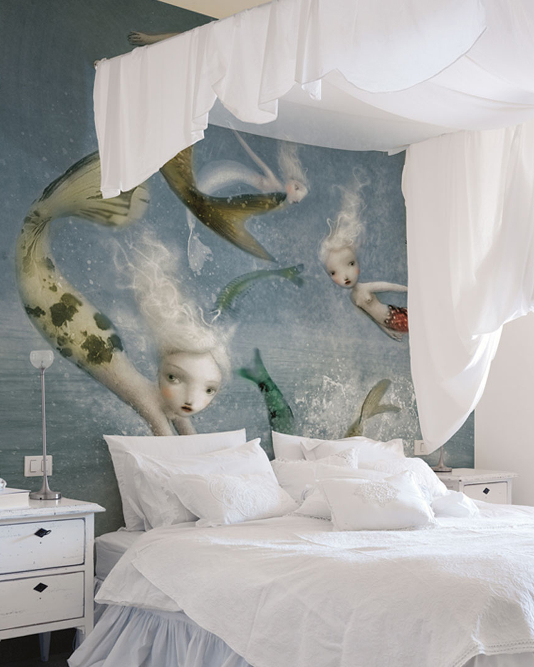 MERMAIDS_INKCCDD13_AMB Carta Da Parati Mermaids - Inkiostro Bianco - immagine 1